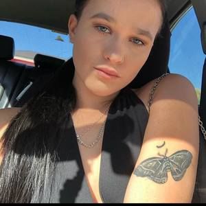 Meet your Posher, Raine